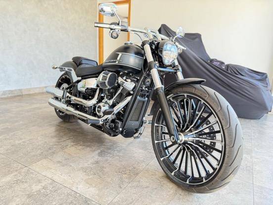 HARLEY-DAVIDSON SOFTAIL BREAKOUT 